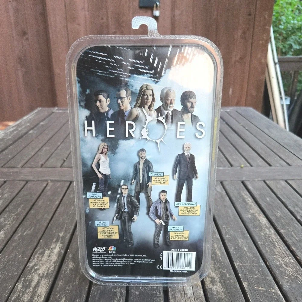 Vintage Mezco NBC Heroes Series 2 Niki Sanders Sealed Action Figure